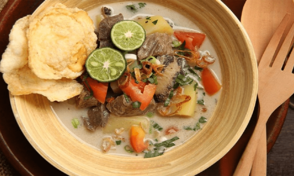 Soto Betawi: Hidangan Khas Ibu Kota yang Menggugah Selera