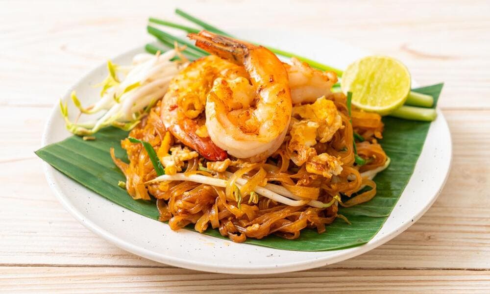 Pad Thai Menjadi Makanan Kuliner Khas Thailand