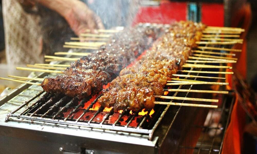 Sate Ayam Menjadi Pilihan Utama Di Saat Musim Hujan